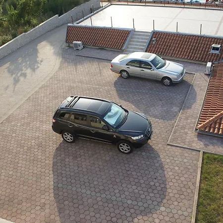 Suran Apartman *