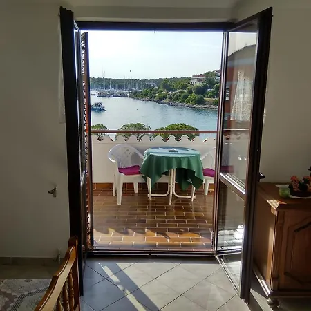 Suran Apartman Póla