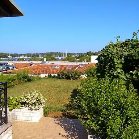 Suran Apartman Póla