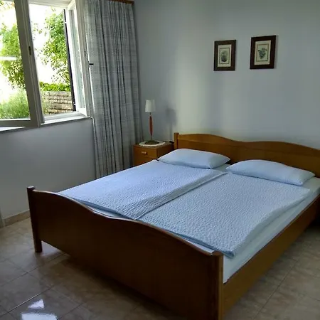 Apartment Suran Pula