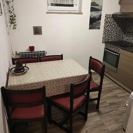 Suran Apartmán *